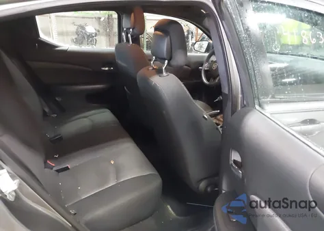 2013 Dodge Avenger z USA, uszkodzony, nr VIN 1C3CDZAB1DN692952